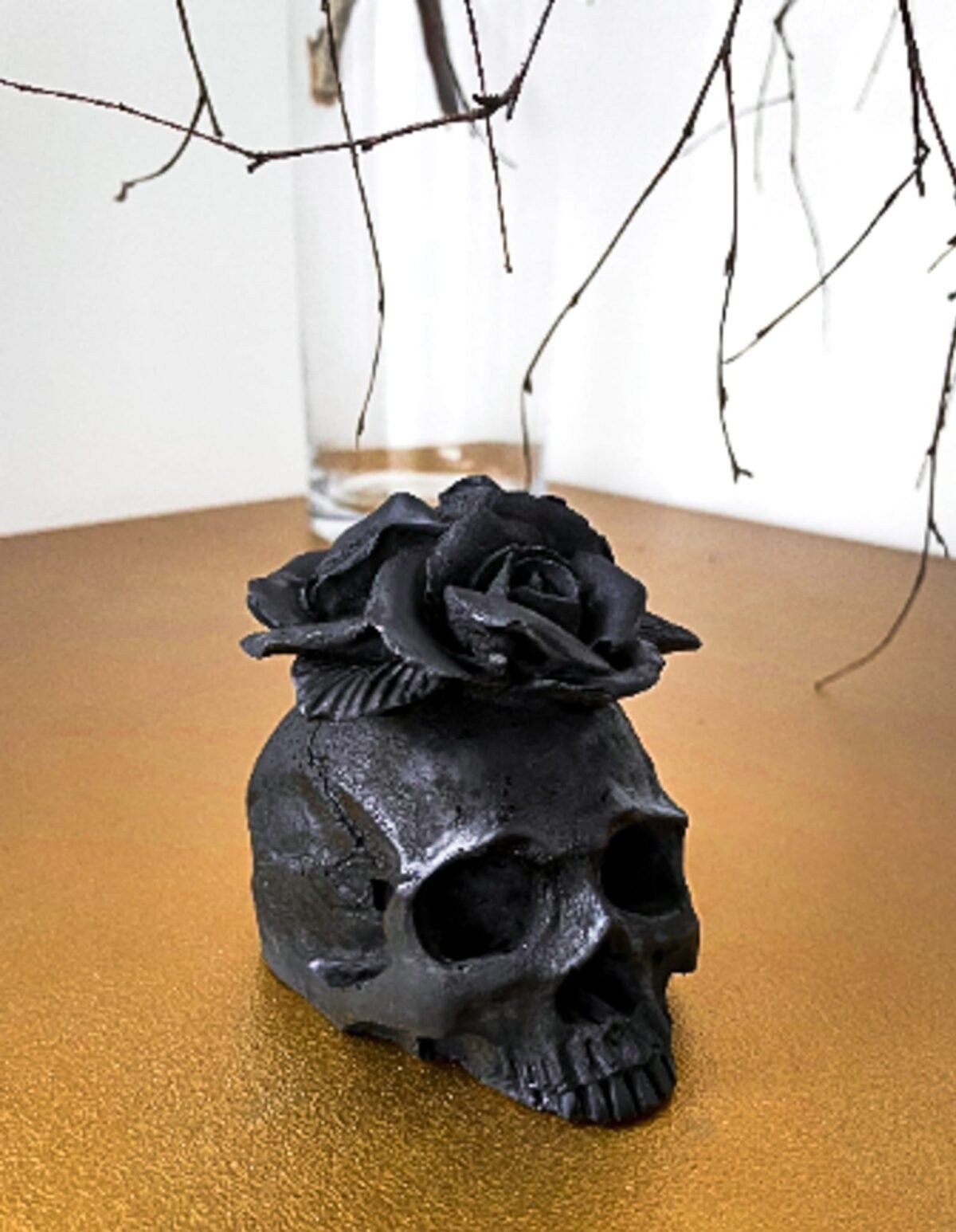 Red flower skull concrete ornament - Image 6