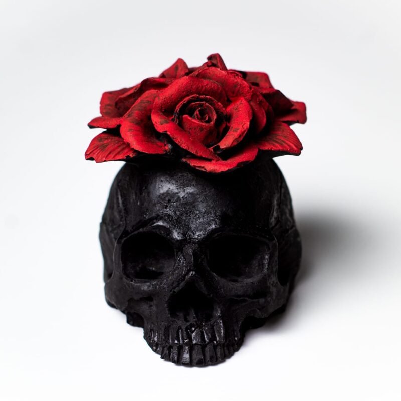 Red flower skull concrete ornament