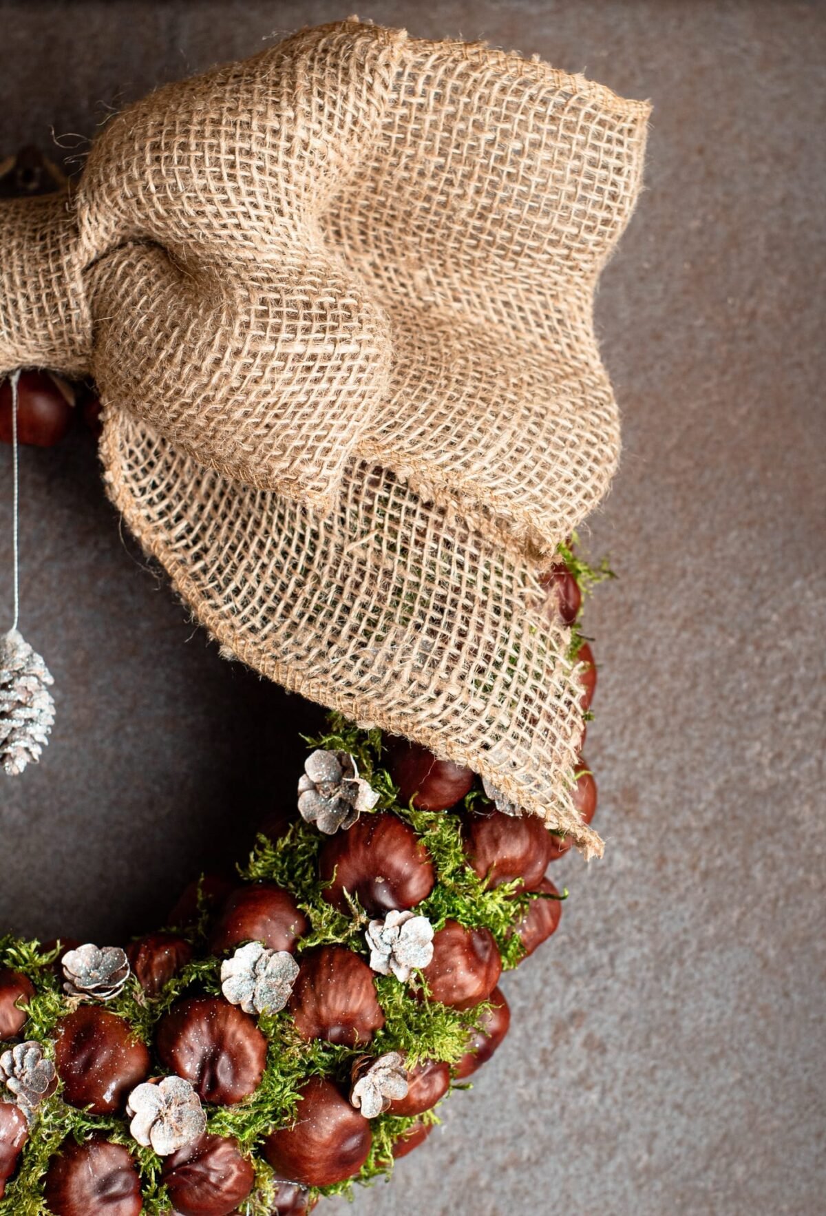 Chestnut Christmas wreath - Image 10