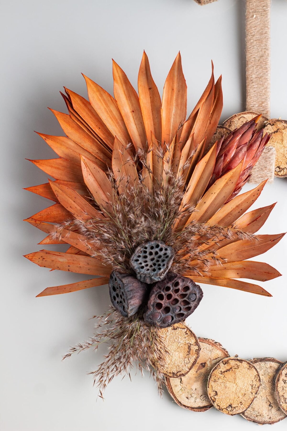 Sustainable palm wreath - Image 5