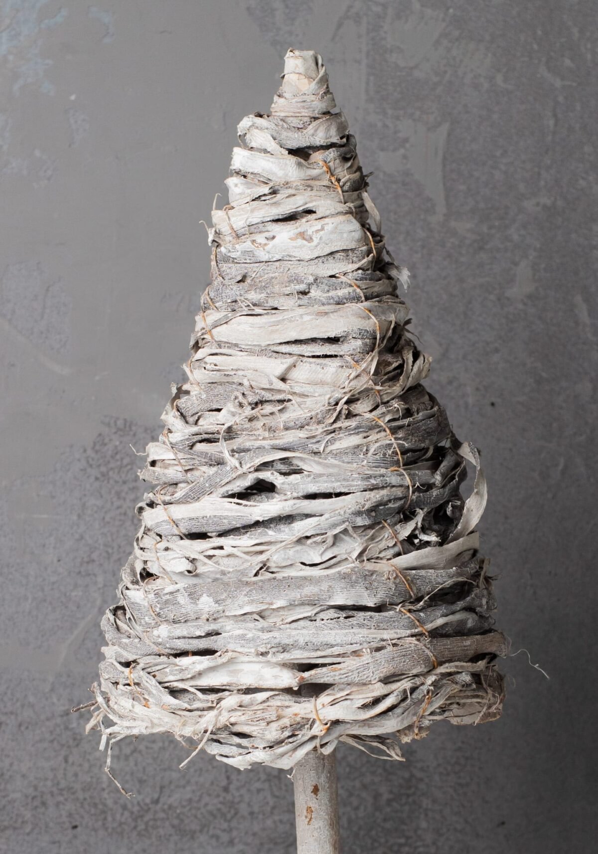 Wood bark Christmas tree - Image 2