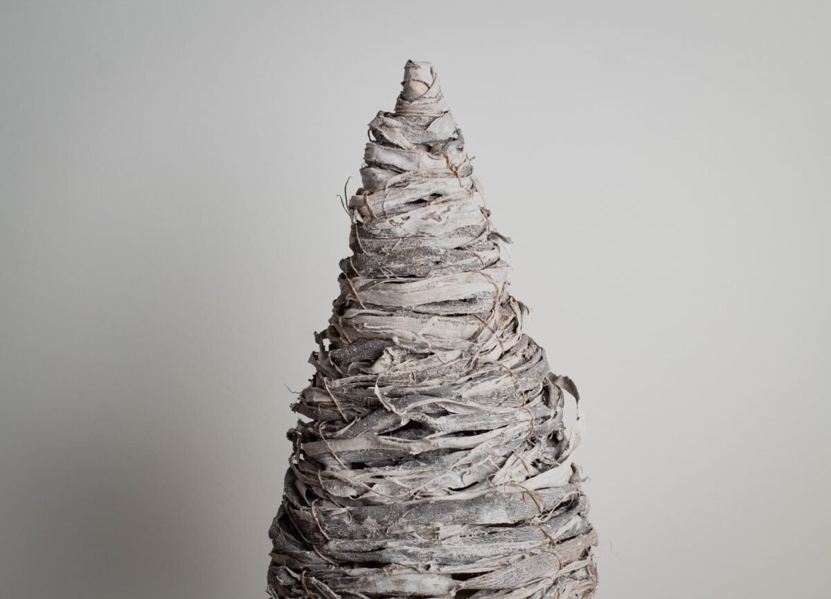 Wood bark Christmas tree - Image 5