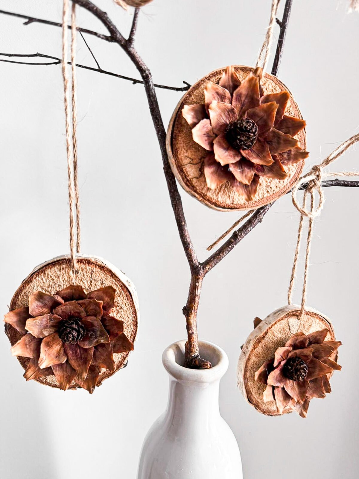 Wood flower ornaments - Image 5