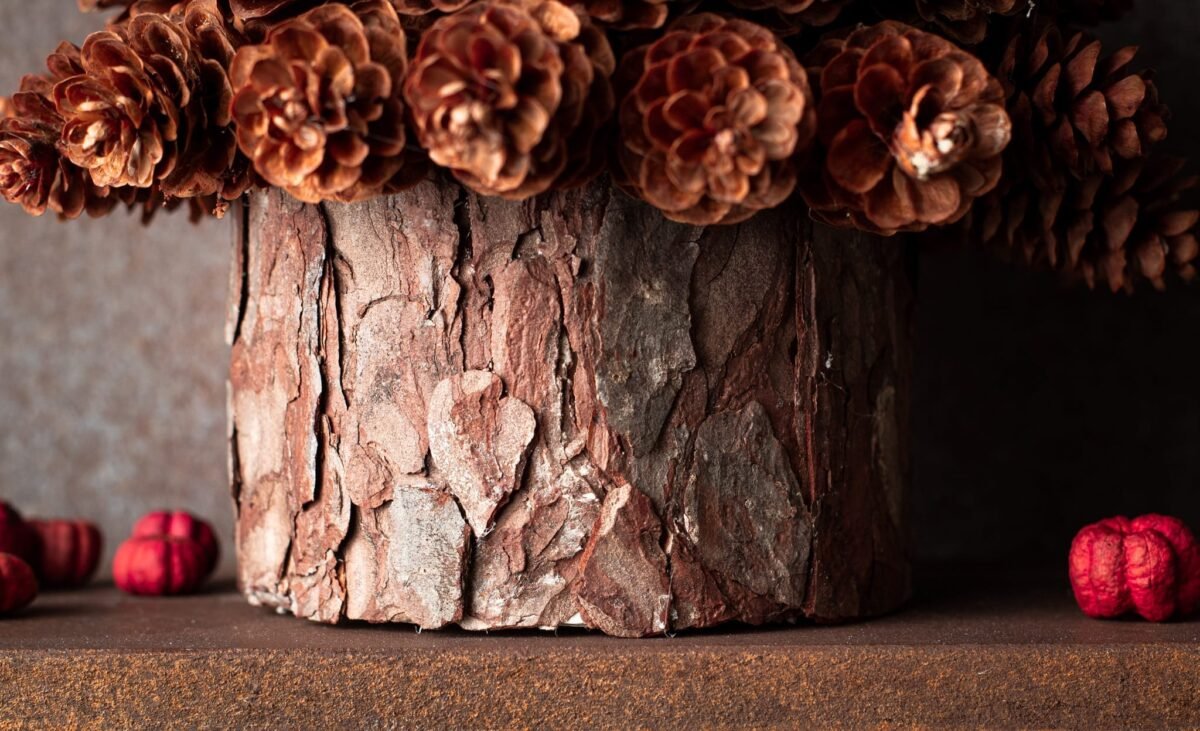 Pinecone & birch Christmas tree - Image 6