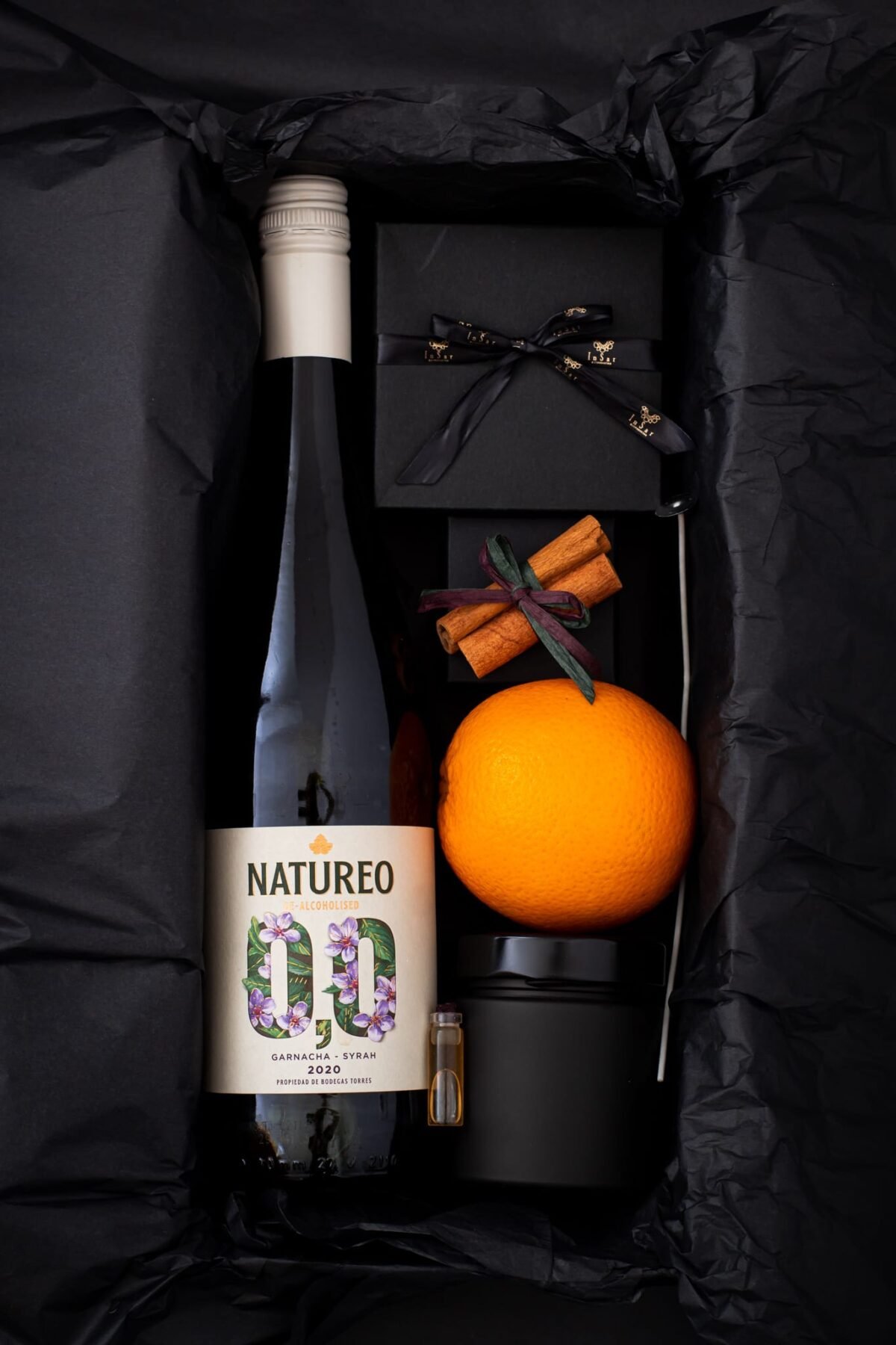 Mulled wine & candle making gift box