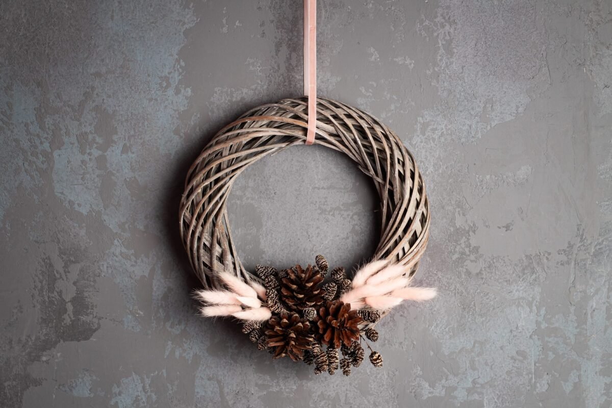 Cosy pink minimalist wreath - Image 2