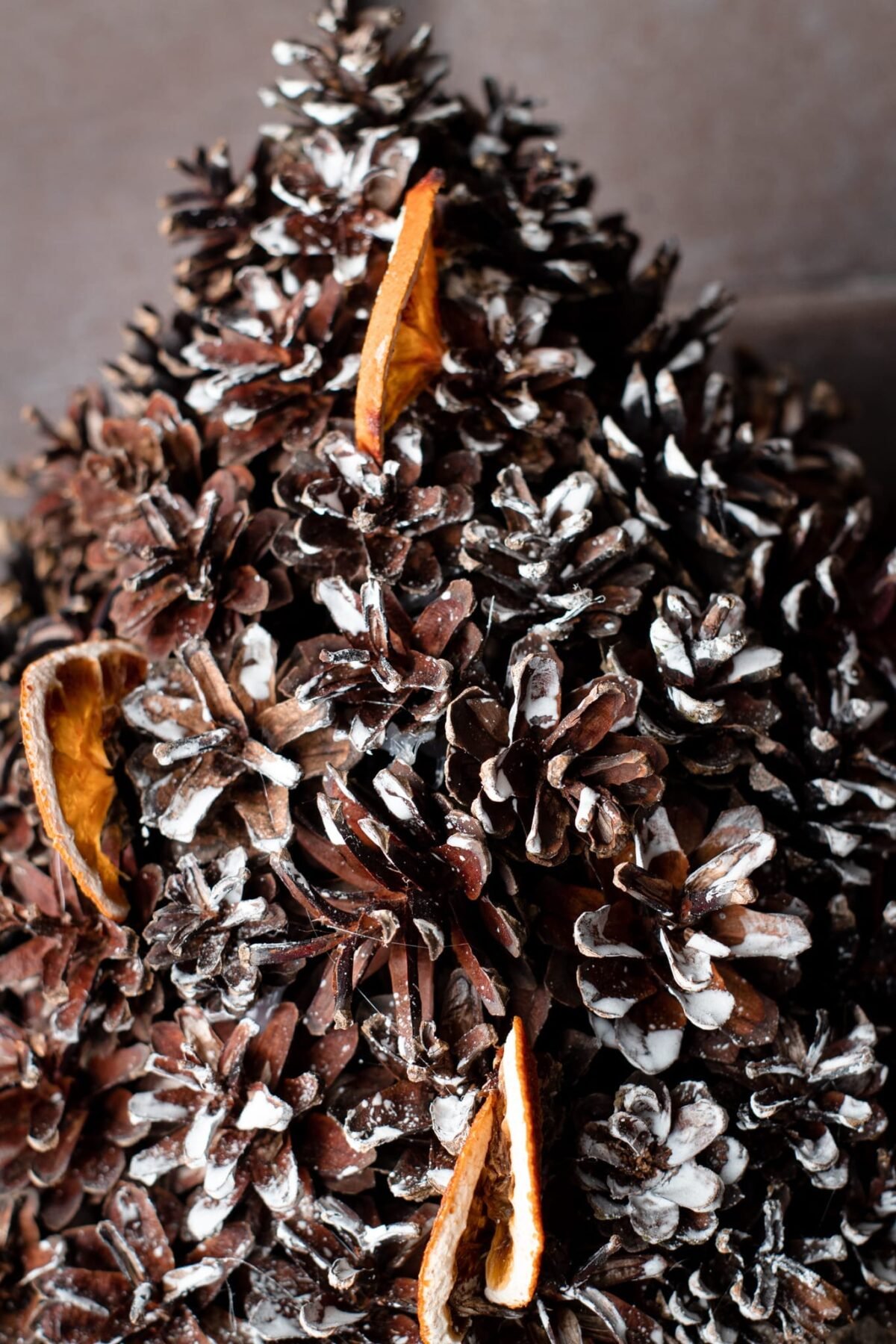 Rustic pine cone Christmas tree - Image 7