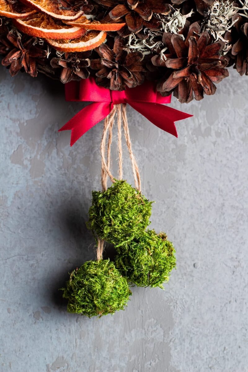 Pine cone Christmas wreath - Image 4