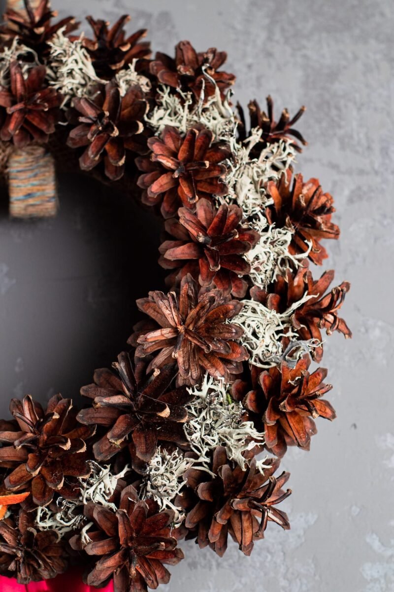 Pine cone Christmas wreath - Image 3