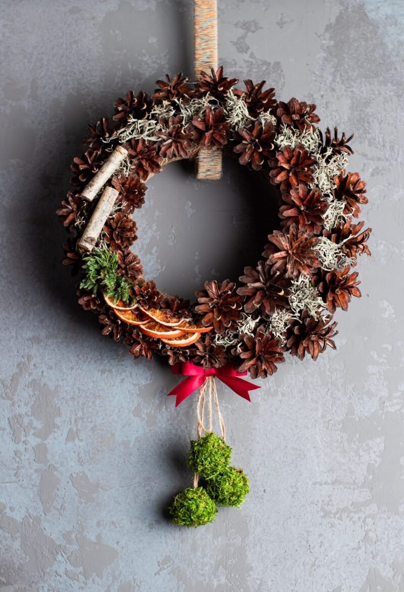 Pine cone Christmas wreath - Image 2