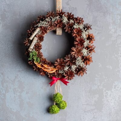 Pine cone Christmas wreath