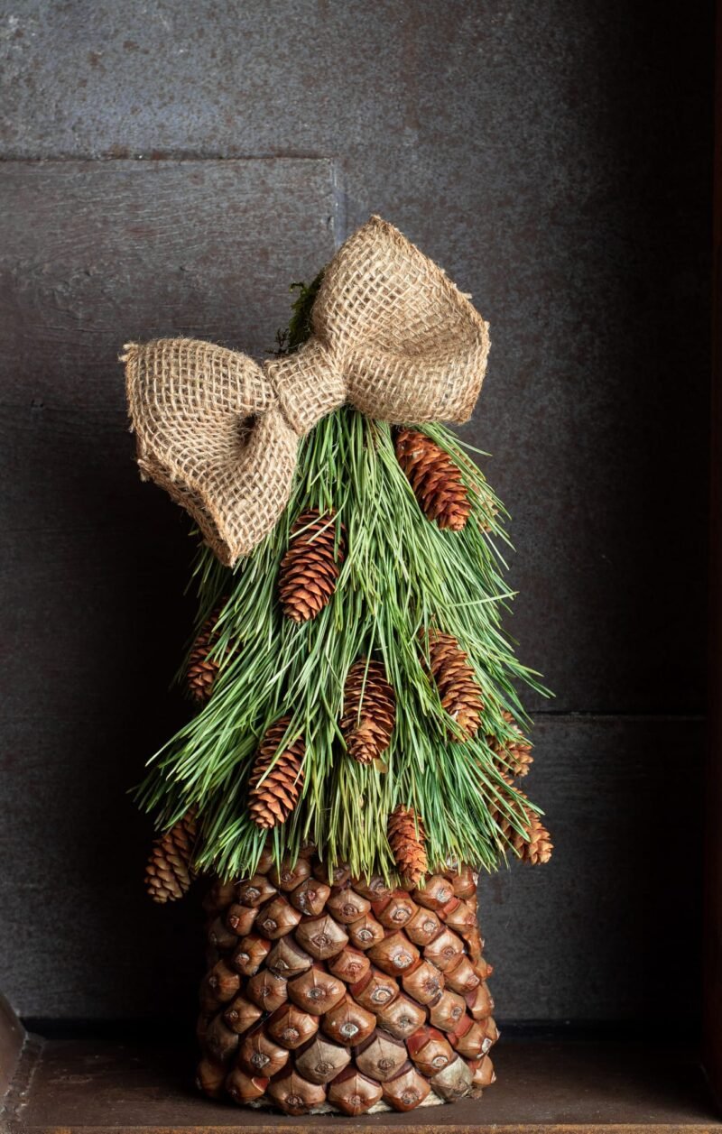 Organic pine Christmas tree - Image 2