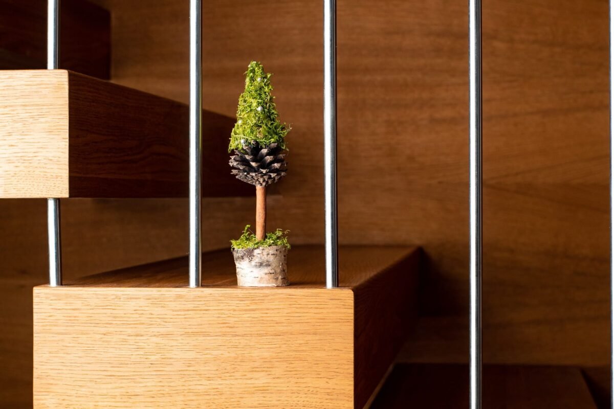 Mini green moss Christmas tree - Image 3