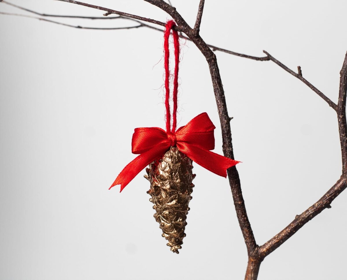 Multicolour pinecone toys - Image 7