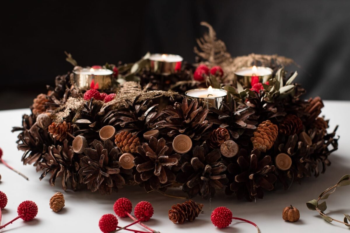 Pinecone tealight holder