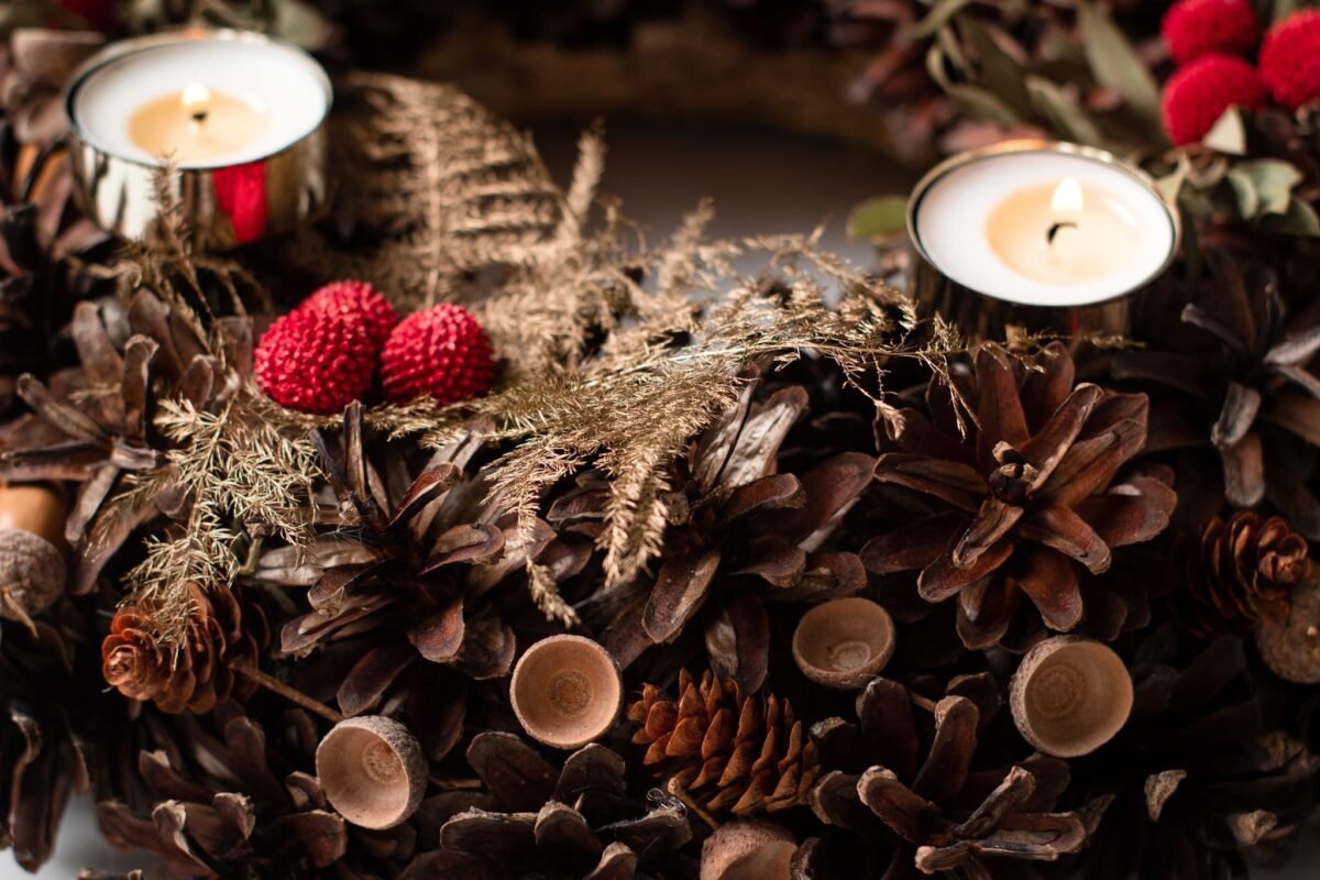 Pinecone tealight holder - Image 2