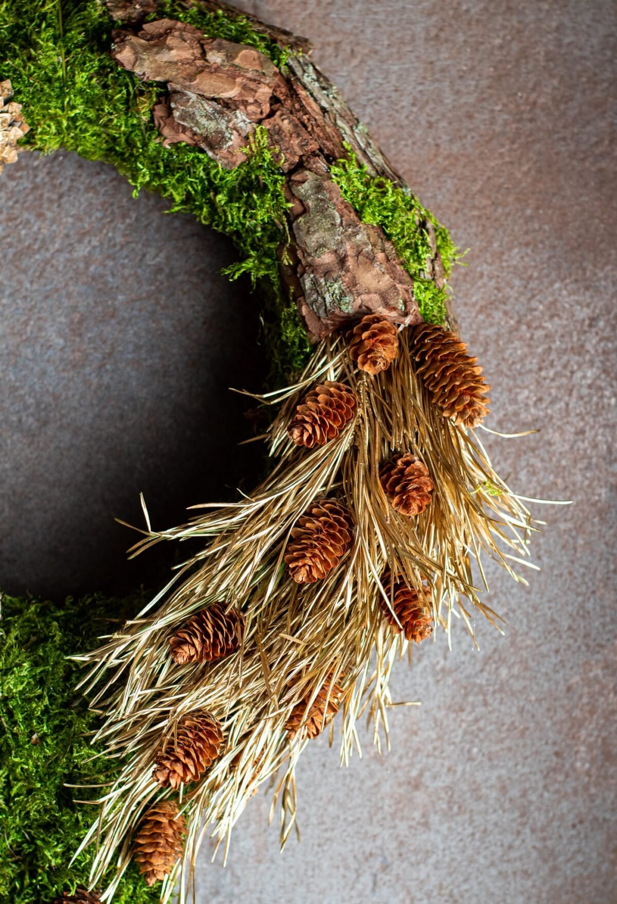 Quirky Christmas wreath - Image 5