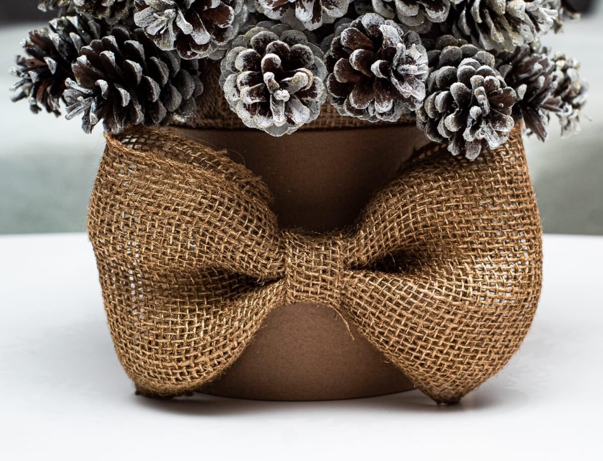 Golden pine cones & string lights bouquet - Image 2