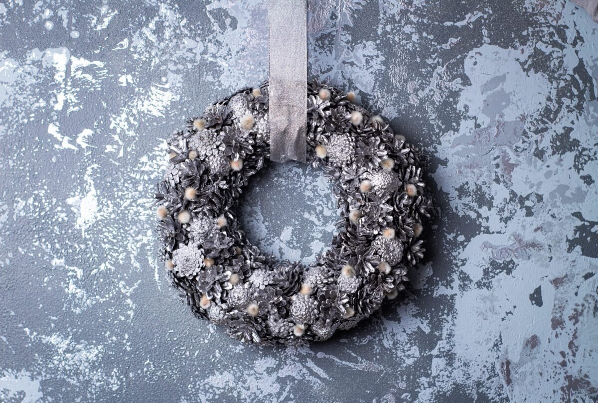 Silver winter wreath - Image 3