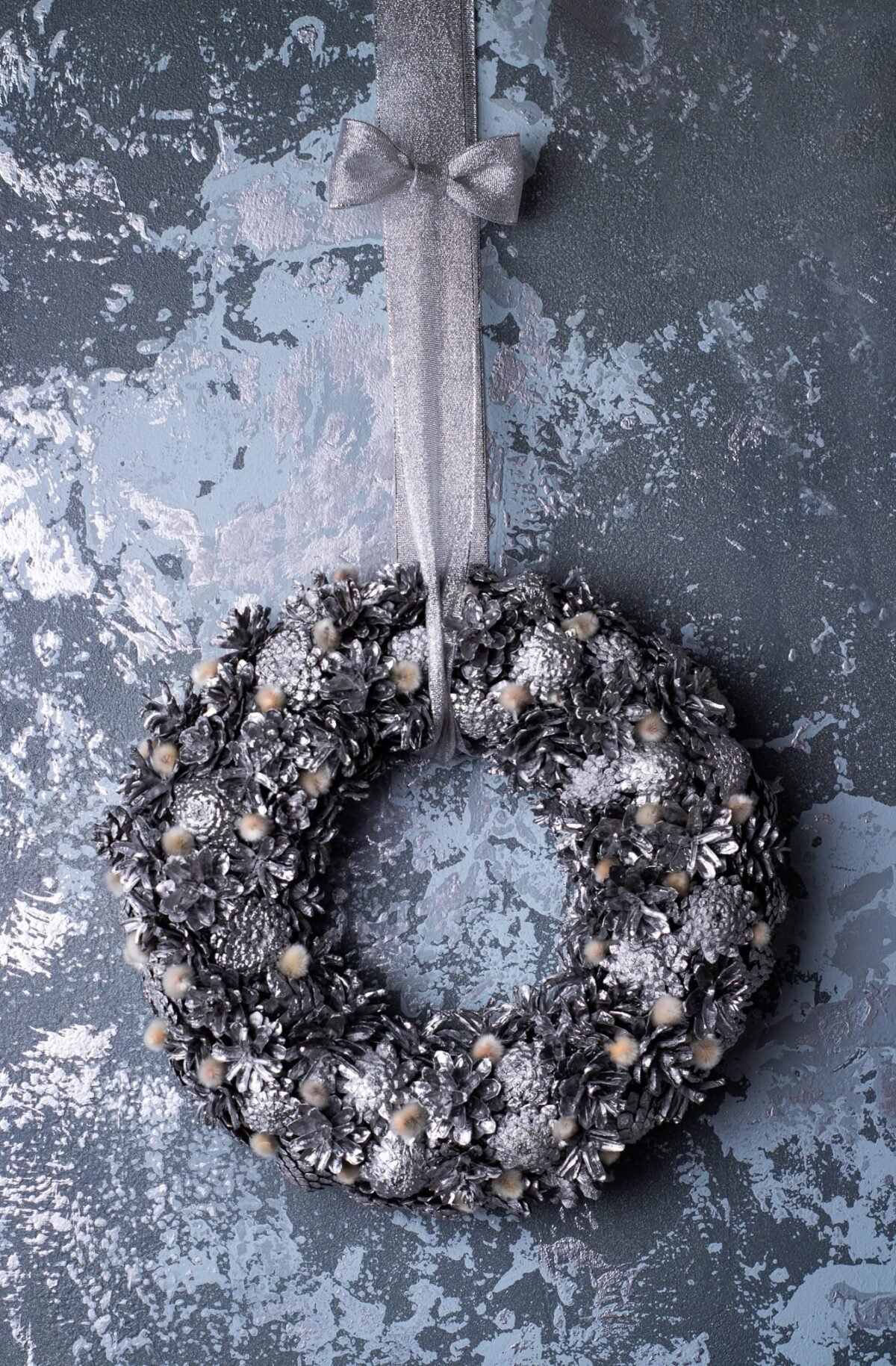 Silver winter wreath - Image 2