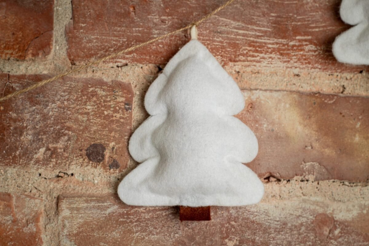 Felt Christmas tree garland - Image 9