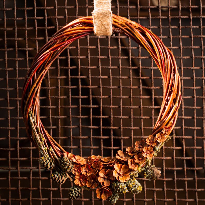 Pinecone flower minimalist wreath