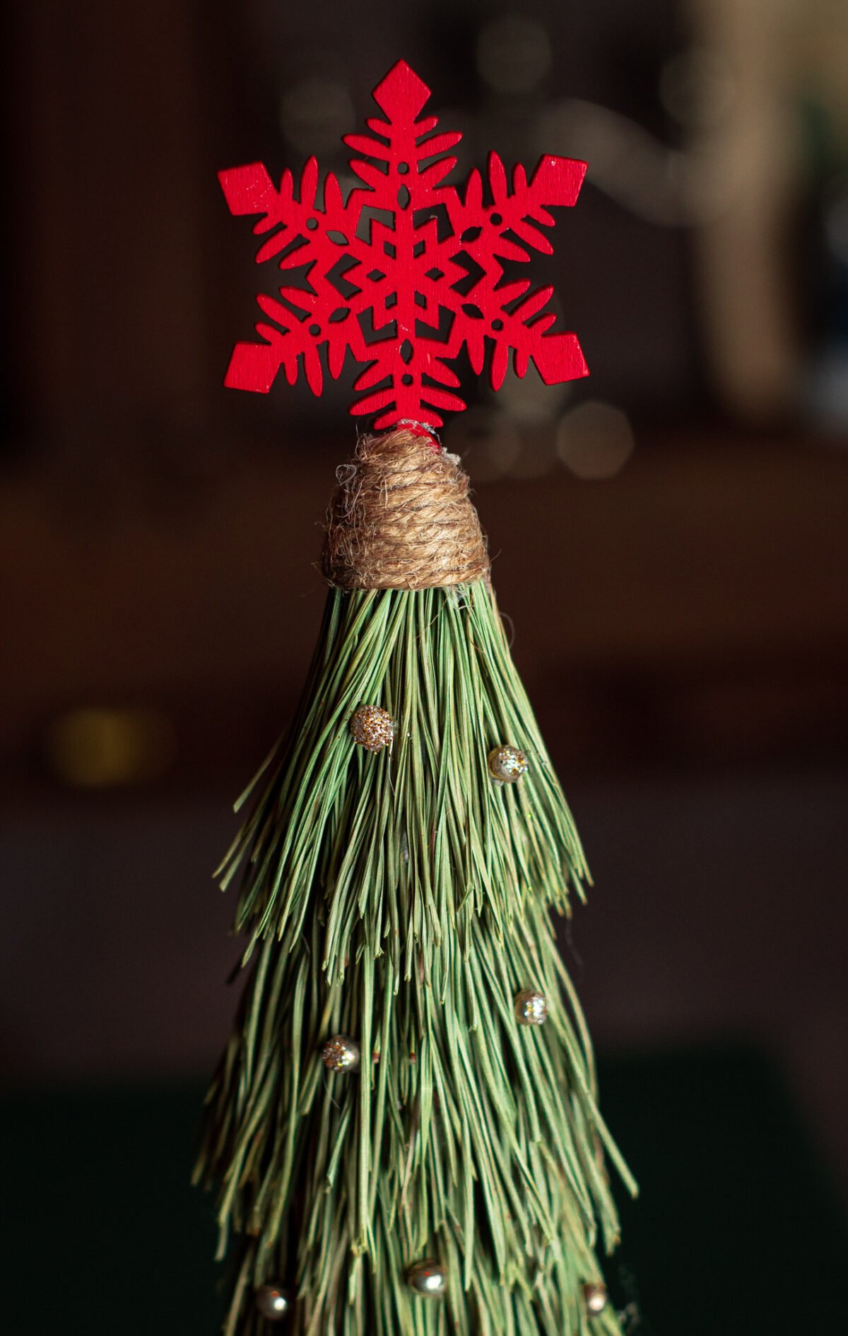 Decorative Christmas tree - Image 2